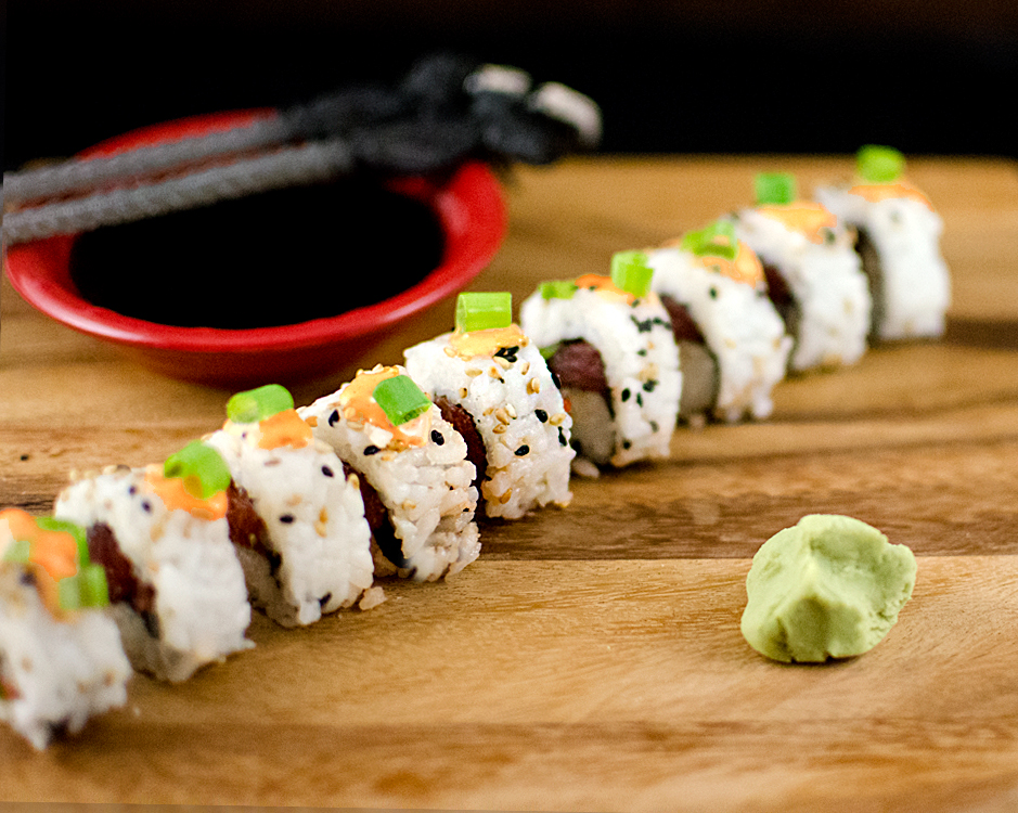 How to Make Spicy Tuna Rolls Sushi with Alien Love